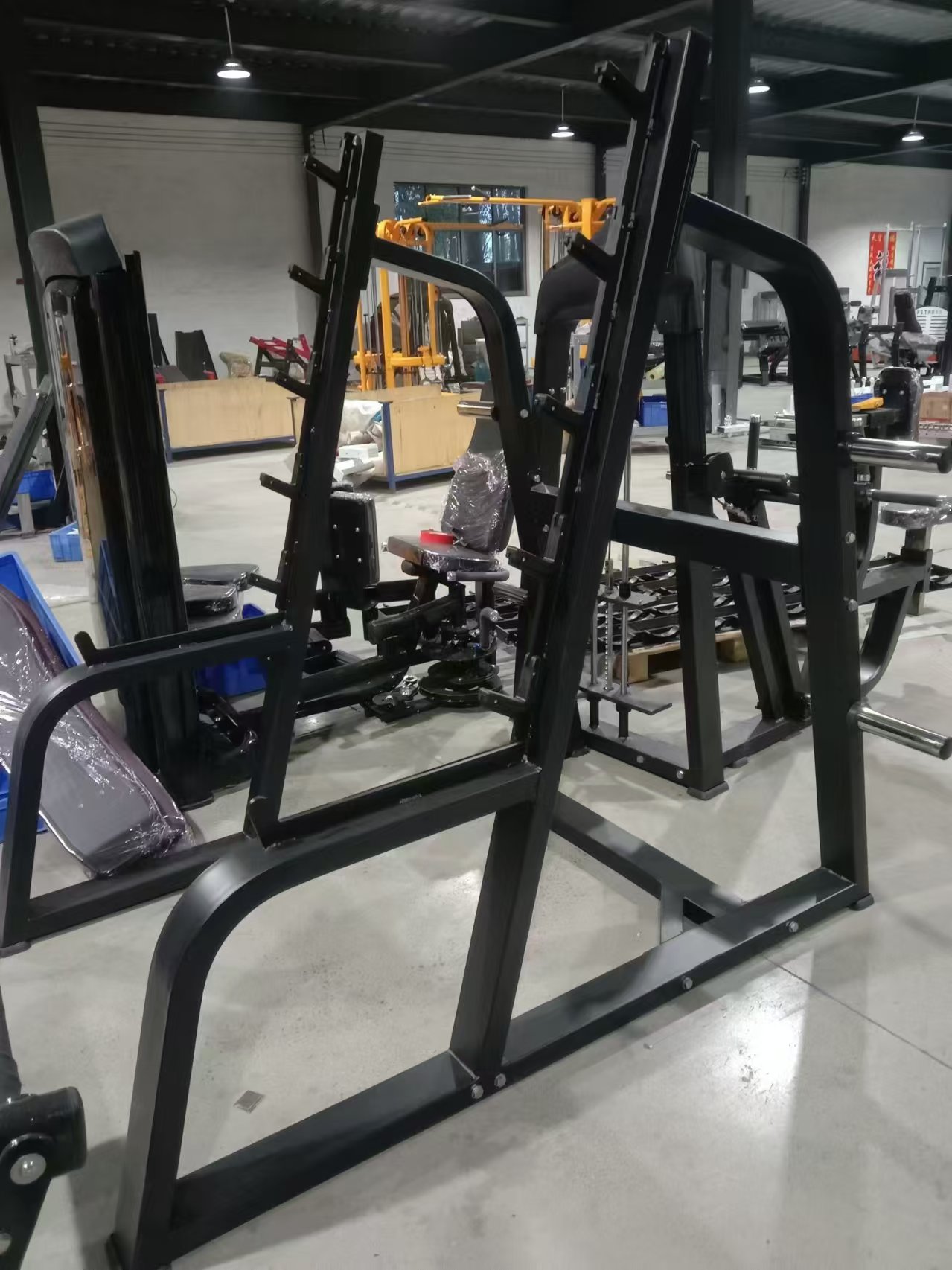 حامل أثقال (باور كيغ) للقرفصاء - مراجعة Heavy Equipment Gym وسعره